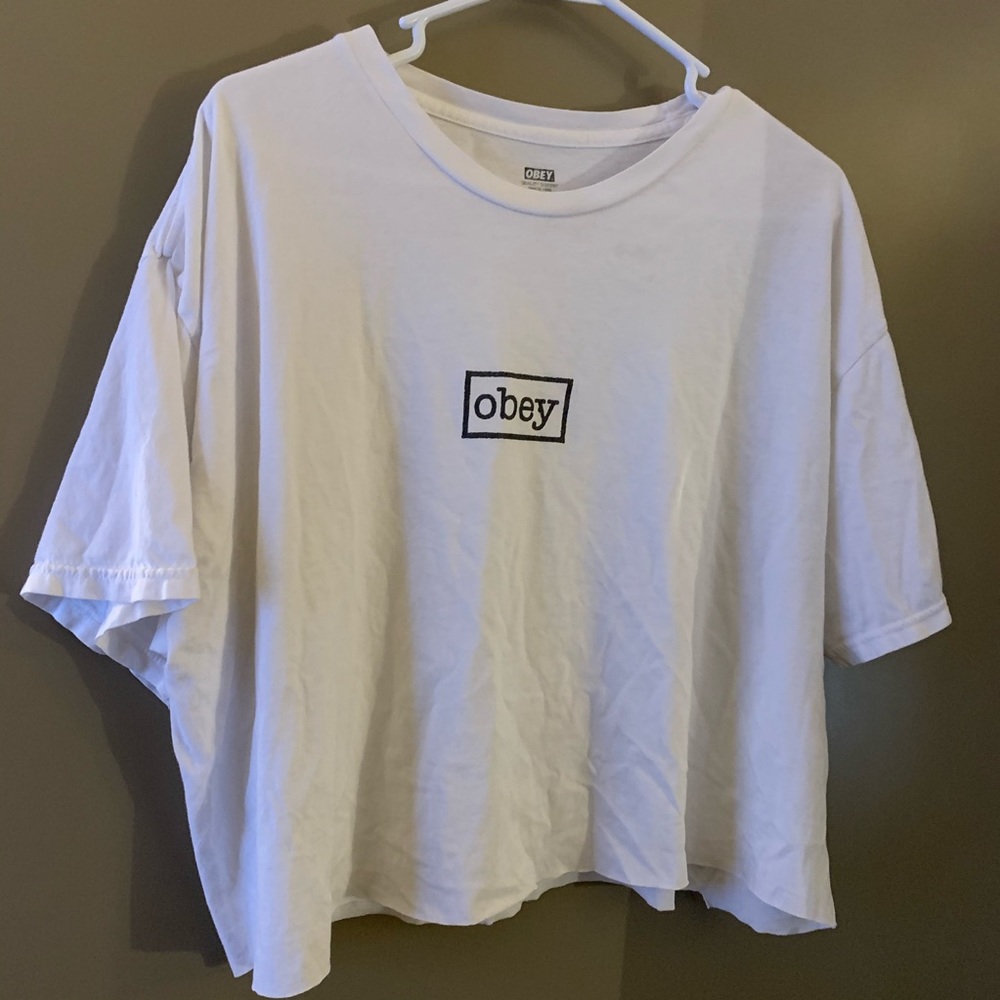 obey cropped tee